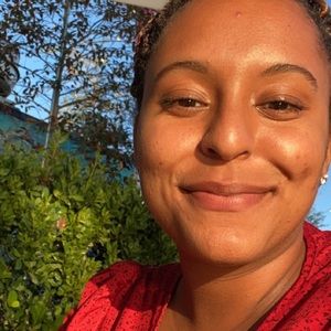 Meet your Posher, Sarai